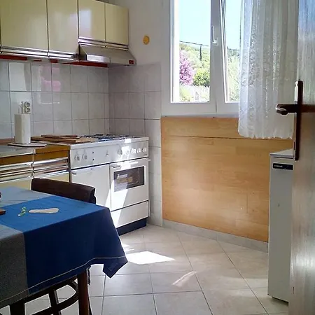 Apartment Zora *