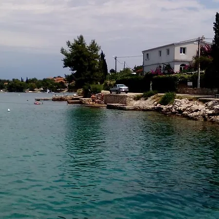 Apartman Zora Necujam