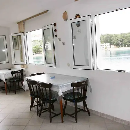 Apartment Zora Necujam